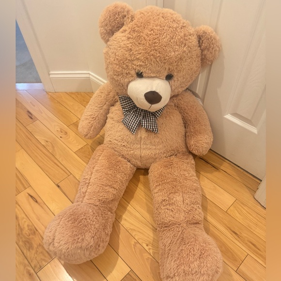 Huge stuffed bear light brown 46
